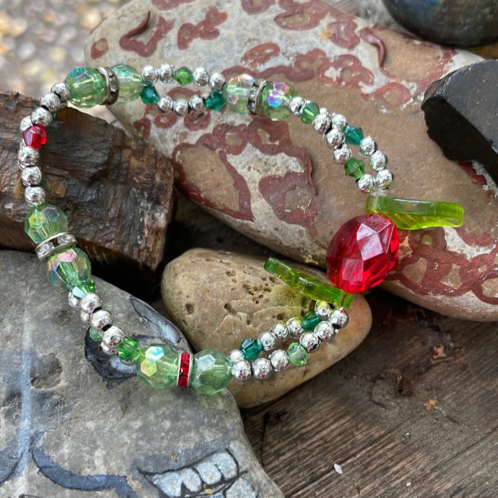 Handmade Silvertone Berry Bling Beaded Bracelet w New & Upcycled Beads